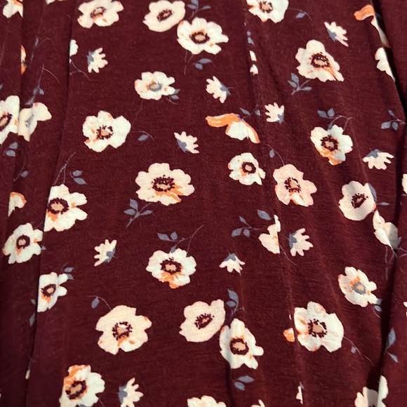 flowy mini skirt, worn once, great condition, very soft! size M - Picture 3 of 4